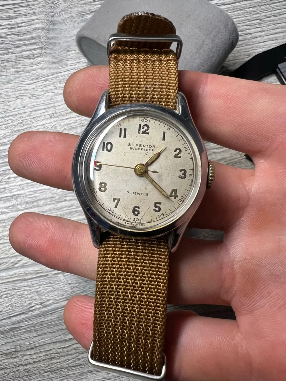 Superior Budgeteer 7 jewel mechanical men’s watch